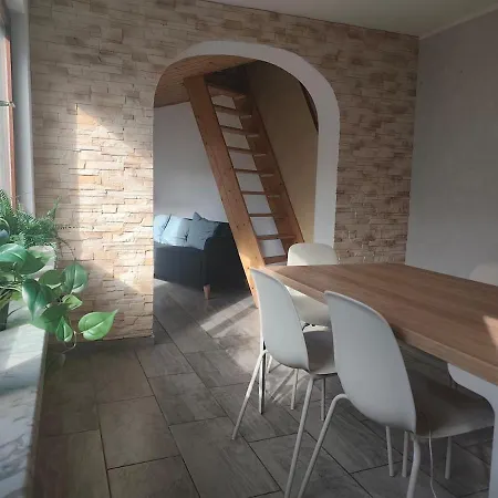 Apartment Geraeumige & Helle Im Taunus Mit Terrasse *